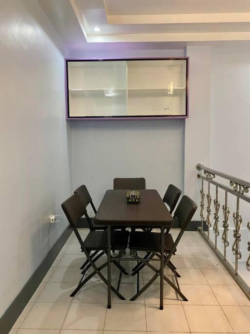 B1 - Spacious 3Br House With Netflix, Fiber Wifi, Parking, Balcony Apartment Cagayan de Oro Exterior photo