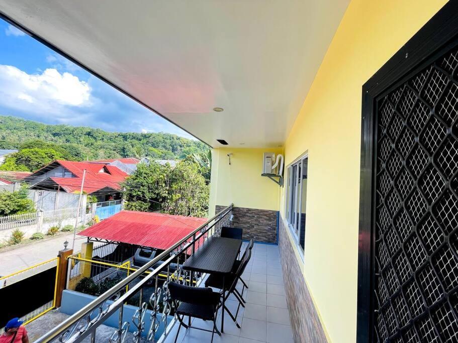 B1 - Spacious 3Br House With Netflix, Fiber Wifi, Parking, Balcony Apartment Cagayan de Oro Exterior photo