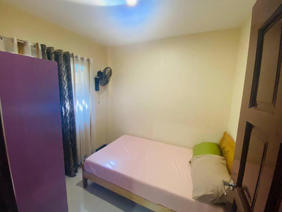 B1 - Spacious 3Br House With Netflix, Fiber Wifi, Parking, Balcony Apartment Cagayan de Oro Exterior photo